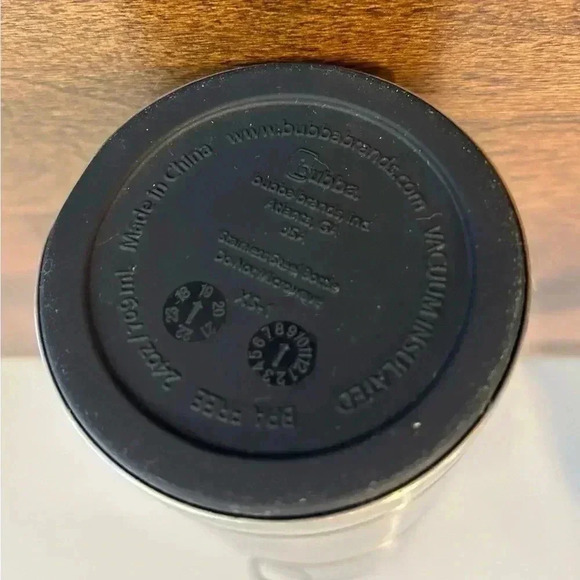 Bubba Silver 24oz Insulated Tumbler w/straw. Straw has wear. Sm dent on bottom. - Picture 6 of 11